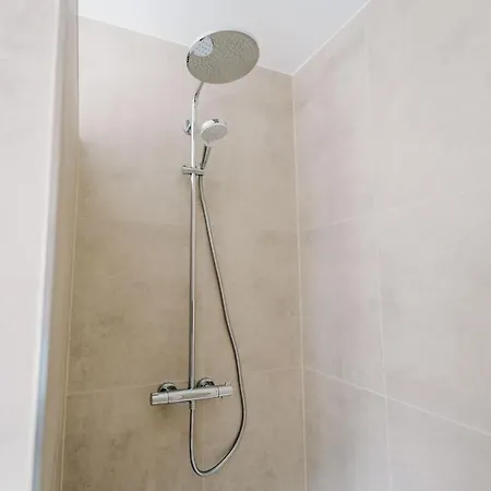 Kuesten De - 1 Direkte Deichlage, Terrasse, 53qm * Greetsiel