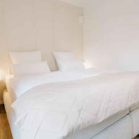 Apartment Kuesten De - 1 Direkte Deichlage, Terrasse, 53qm Greetsiel